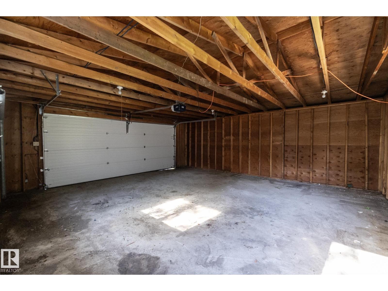 11322 52 ST NW - 69