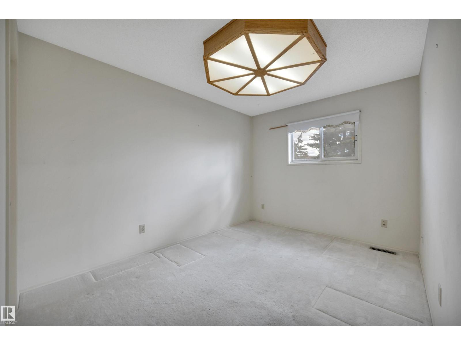14819 35 ST NW - 14