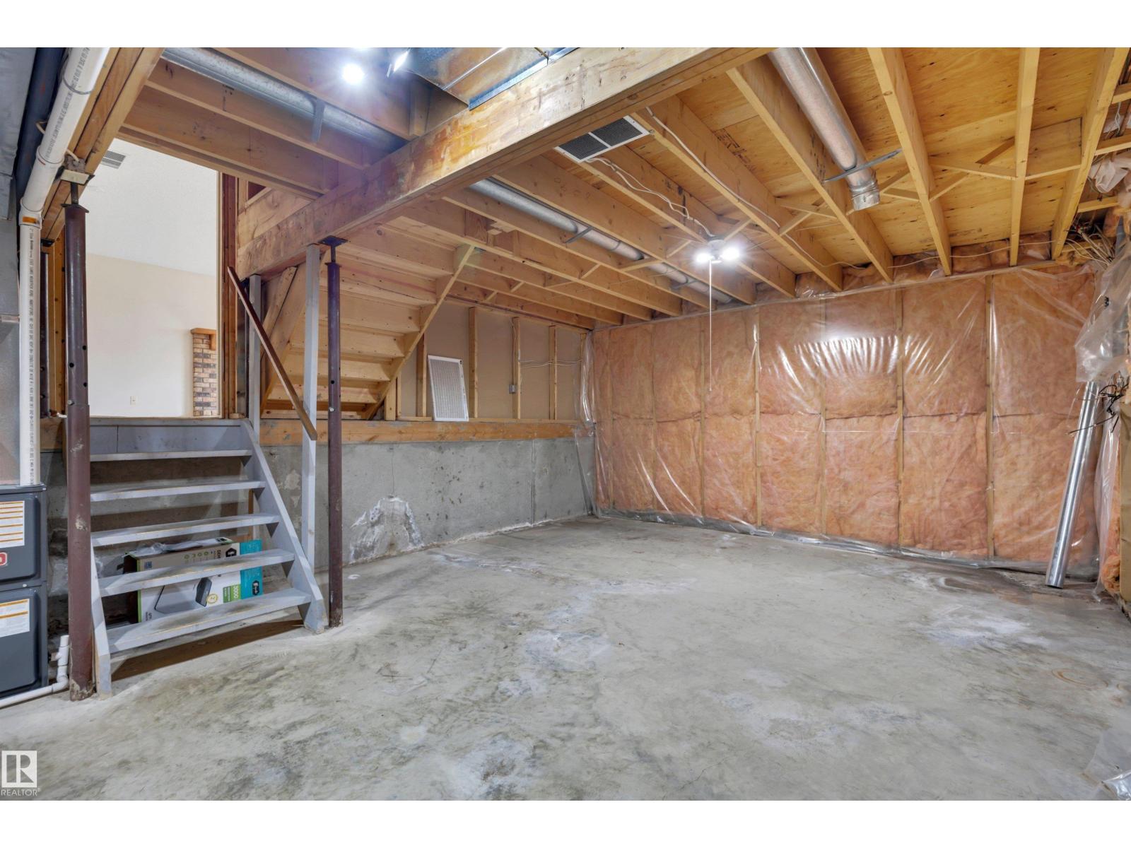 14819 35 ST NW - 24