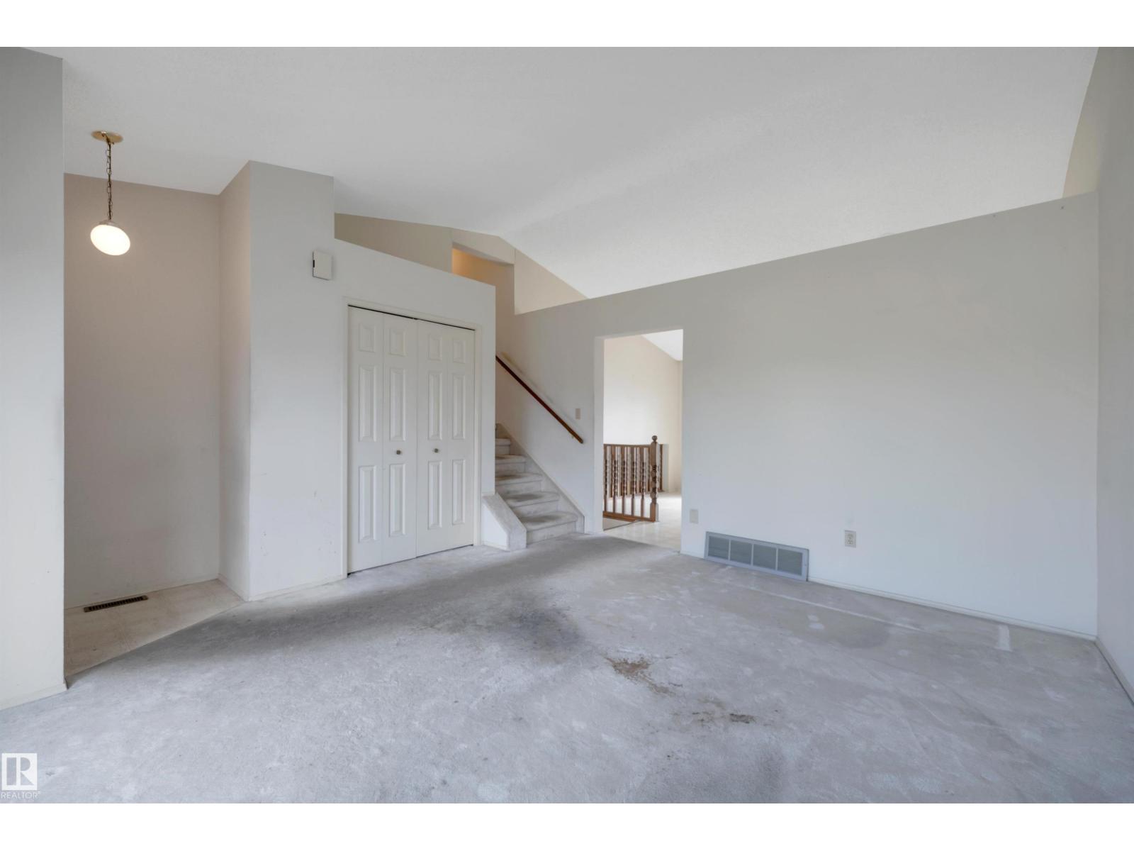 14819 35 ST NW - 7