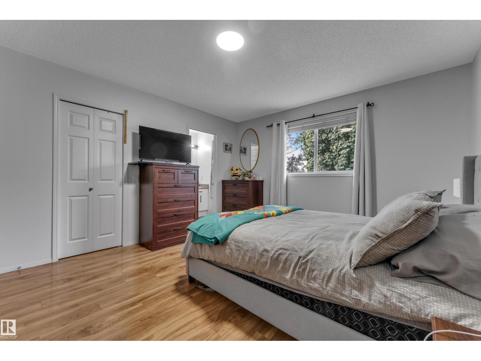 1233 ORMSBY LN NW - 21