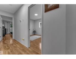 1233 Ormsby Ln Nw, Edmonton, AB T5T6R2 Photo 16