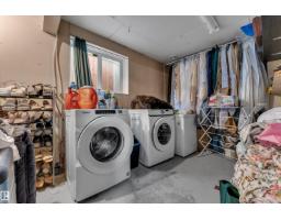 1233 Ormsby Ln Nw, Edmonton, AB T5T6R2 Photo 35