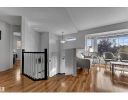 1233 Ormsby Ln Nw, Edmonton, AB T5T6R2 Photo 9