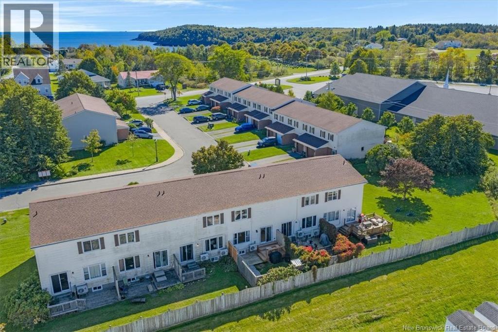 32 Driftwood Lane - 36