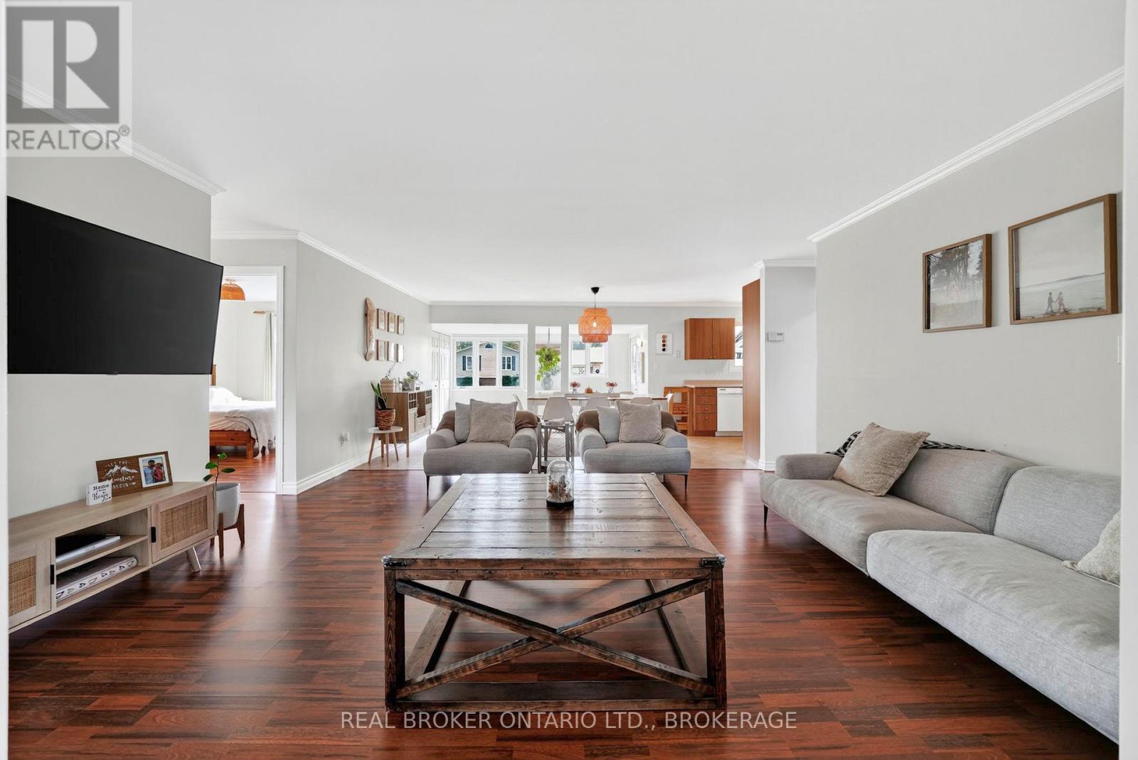 18 FROST AVENUE - 14