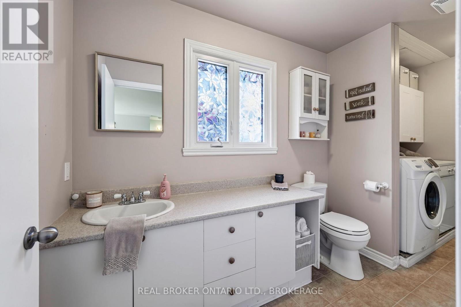 18 FROST AVENUE - 25