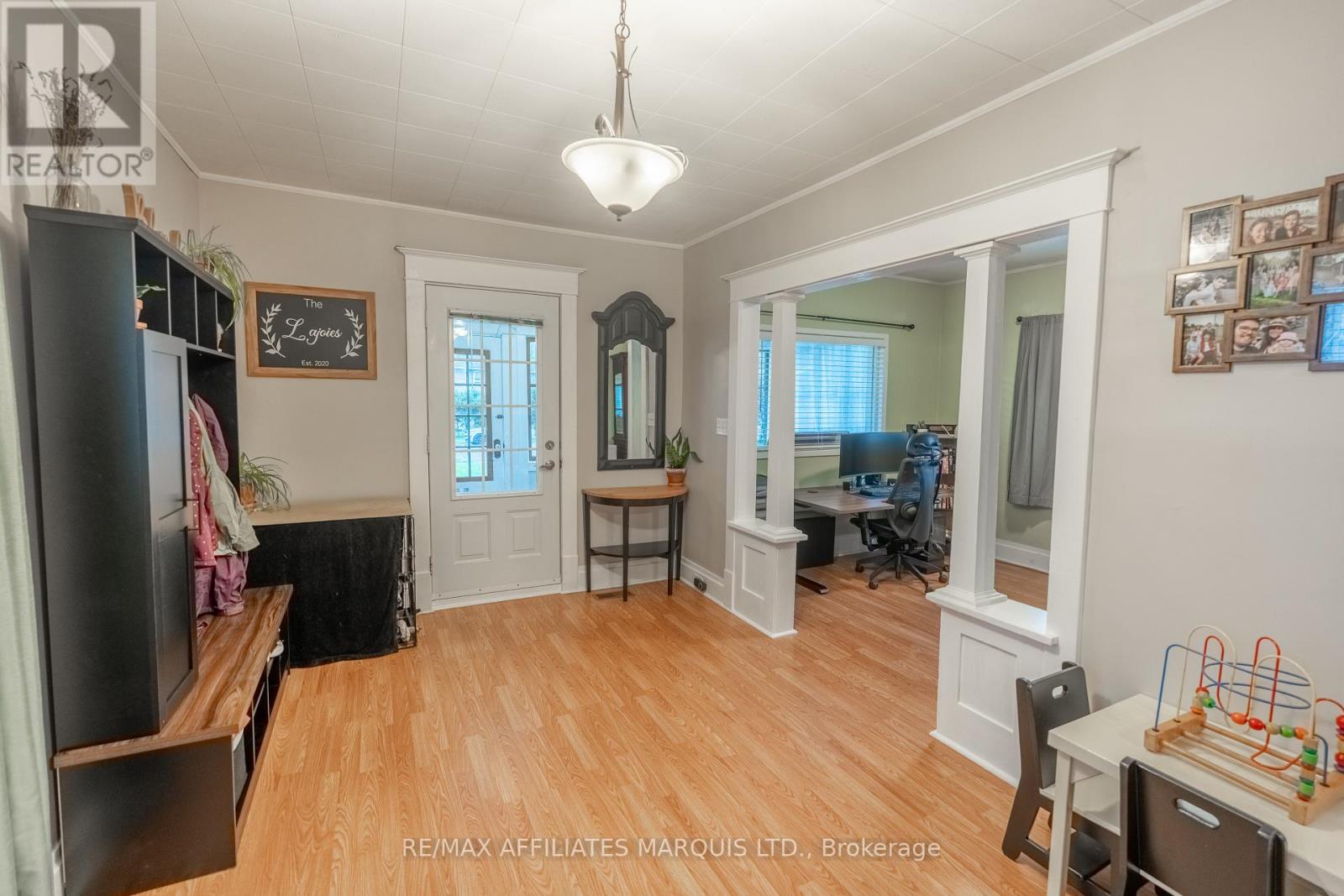 311 FOURTH STREET W - Image 9