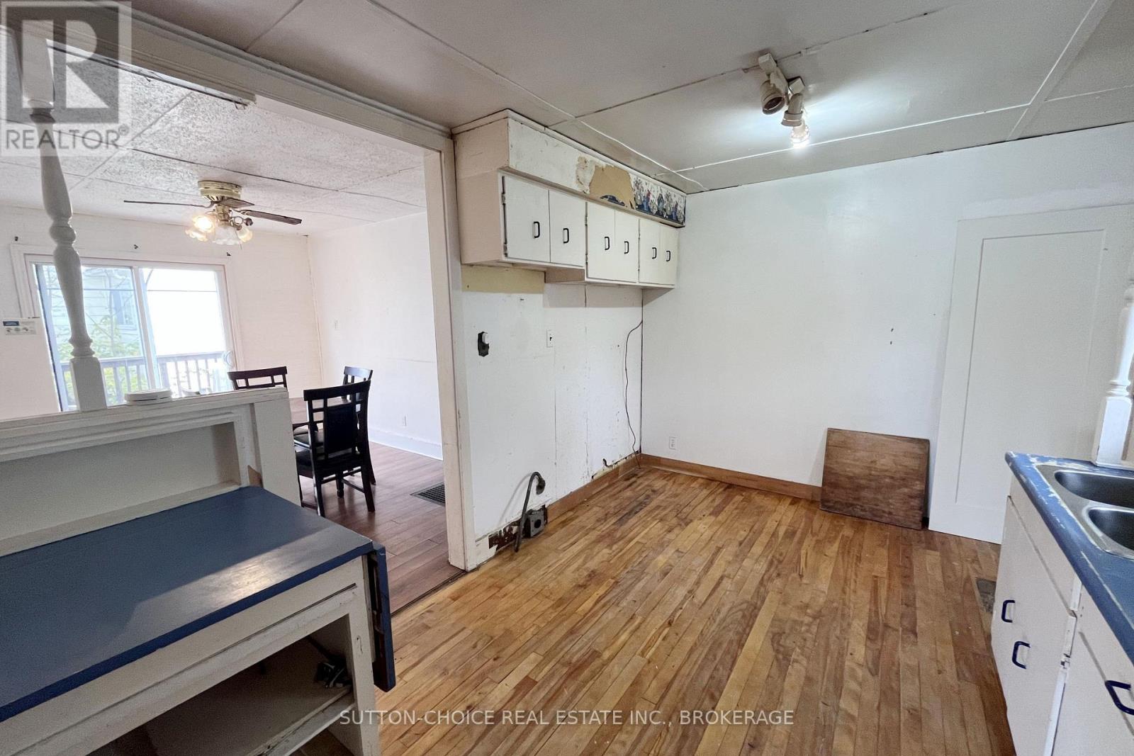 19 CEDAR STREET - Image 24