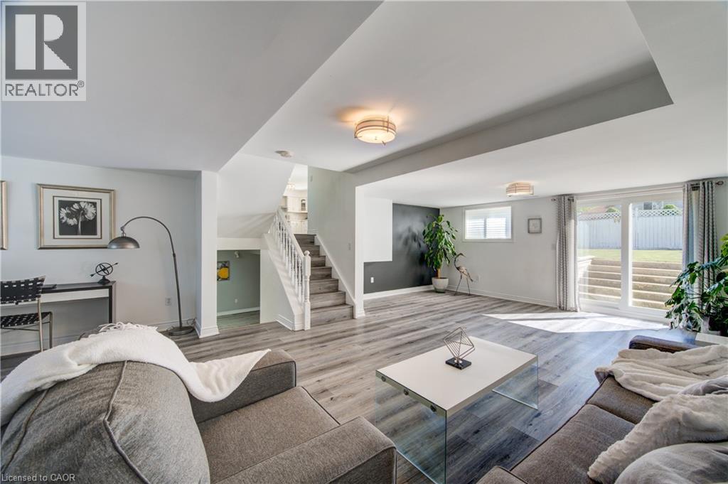 102 ALLEN Street - Image 32