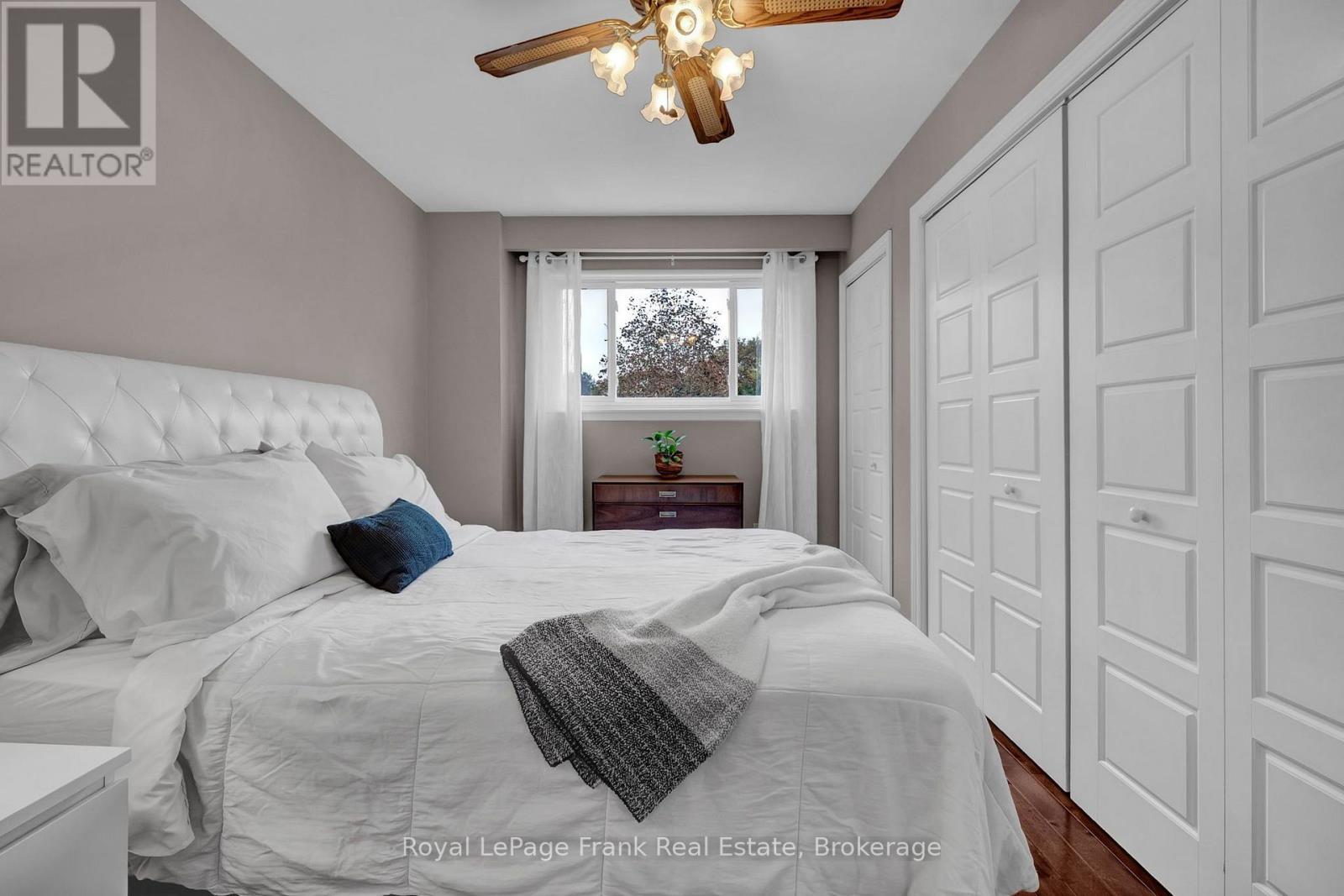 117 LAWRENCE CRESCENT - Image 23