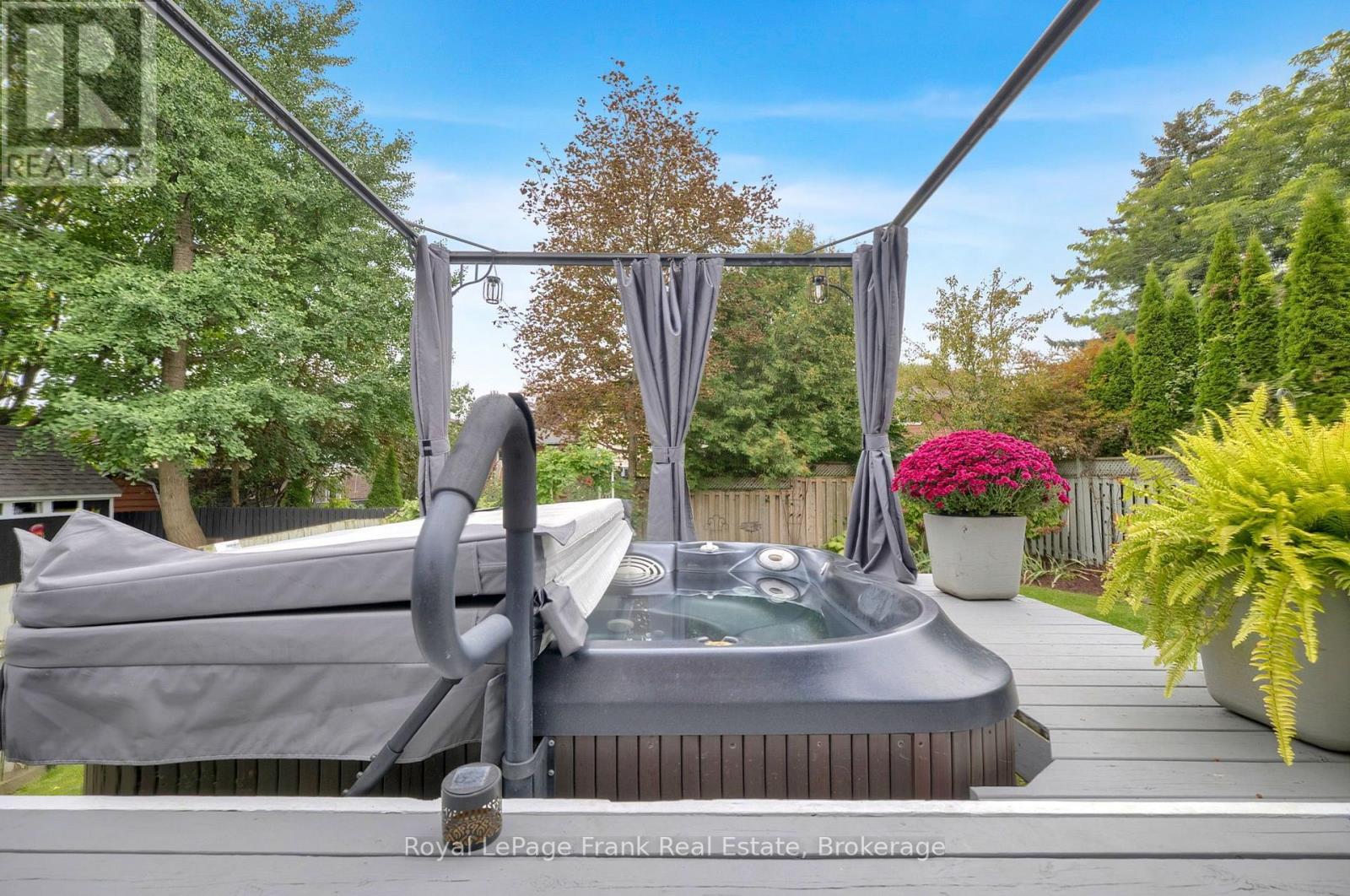 117 LAWRENCE CRESCENT - Image 48