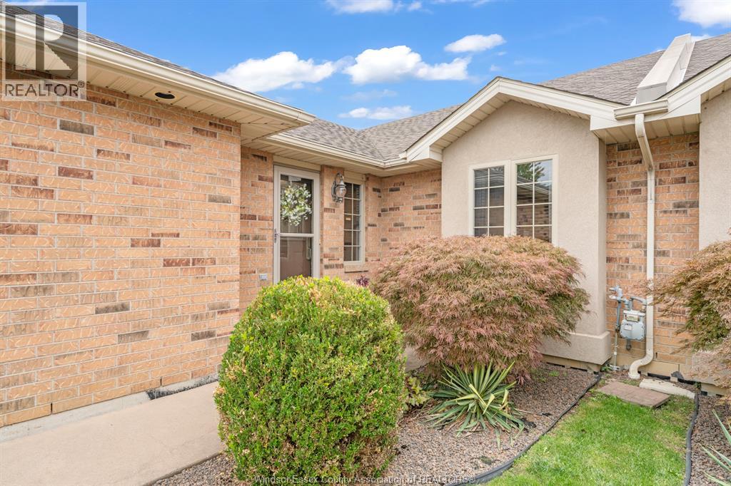 307 GOLFVIEW DRIVE - Image 3
