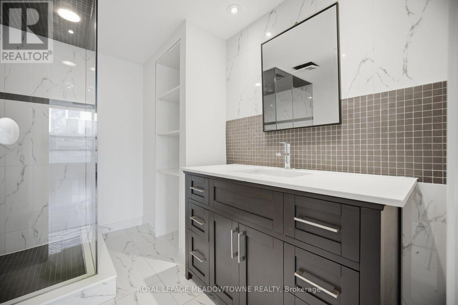 610- 82 Lombard Street, Toronto, ON photo 27