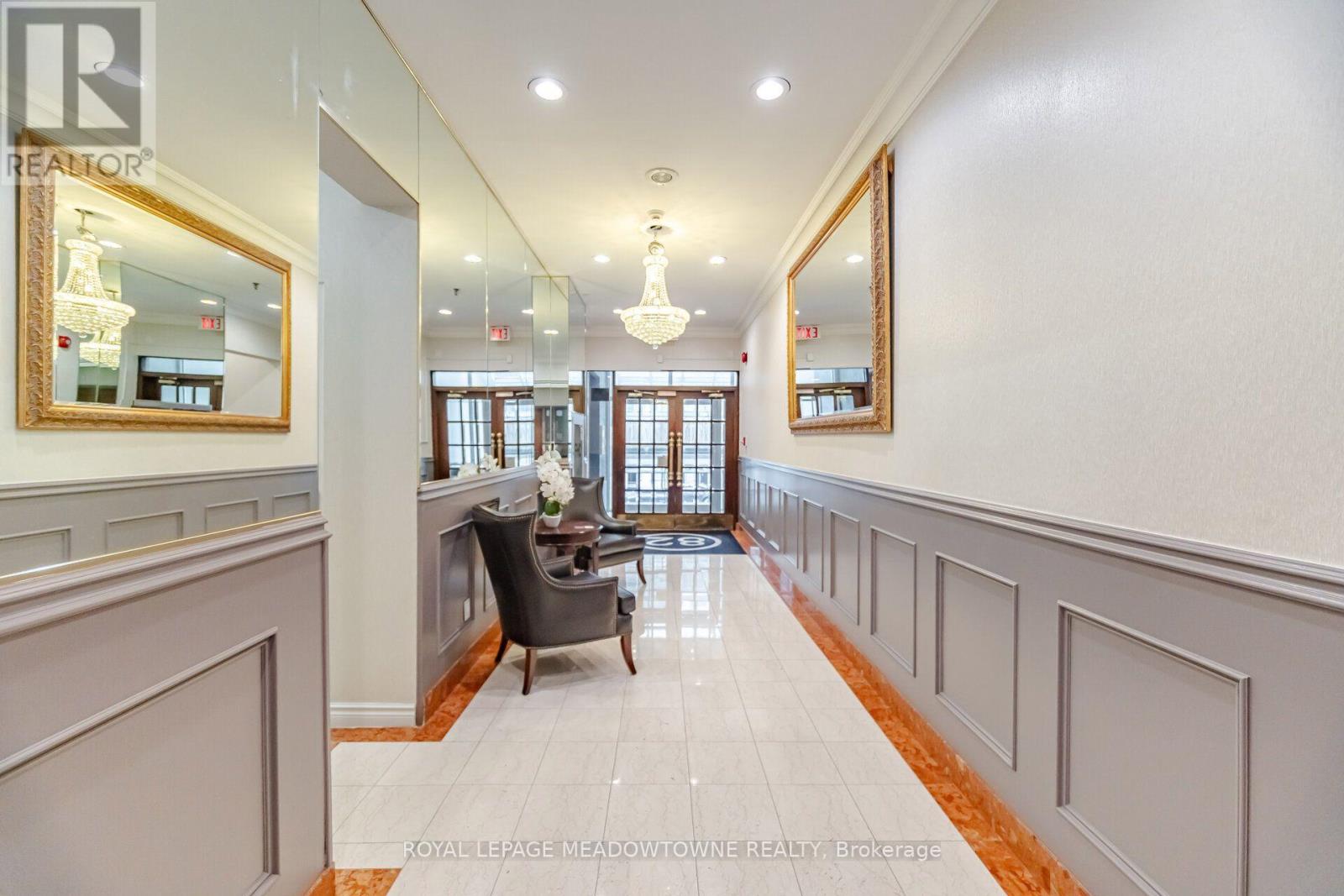 Photo of 610 - 82 LOMBARD STREET