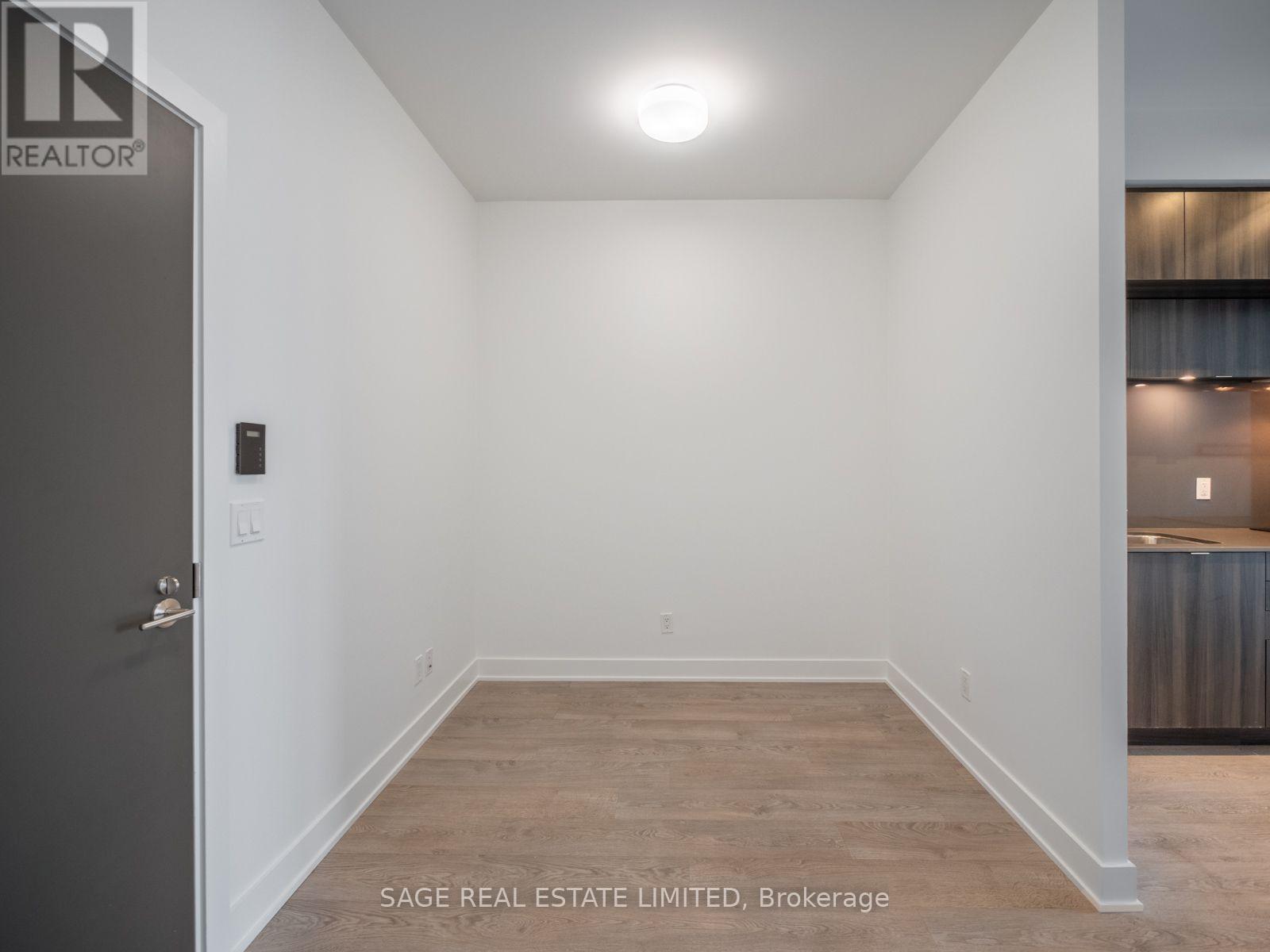 #524 38 CAMERON STREET - 10