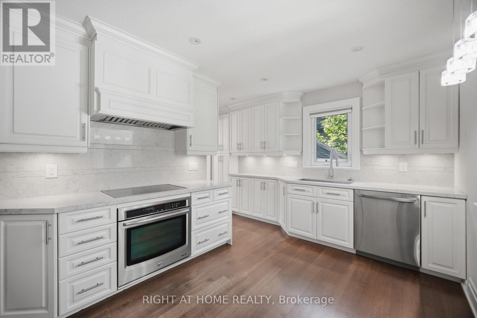1037 LAKESHORE ROAD W - Image 22