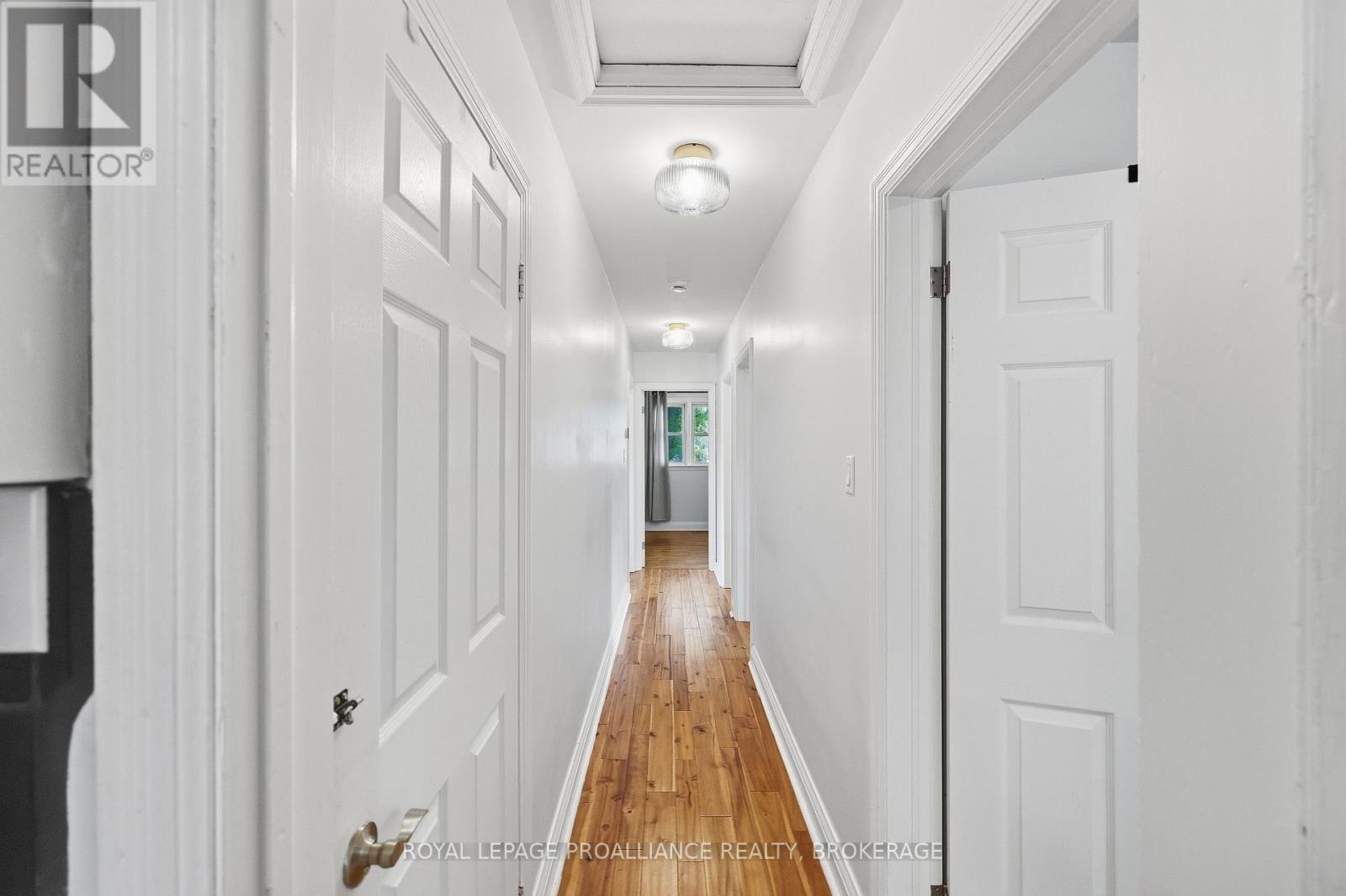 151 HAWTHORNE AVENUE - Image 19