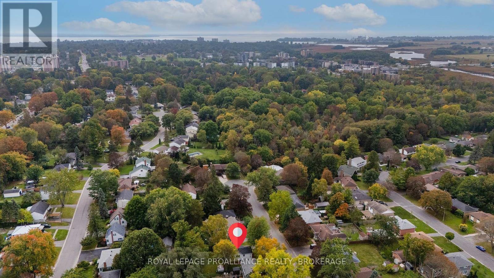 151 HAWTHORNE AVENUE - 2