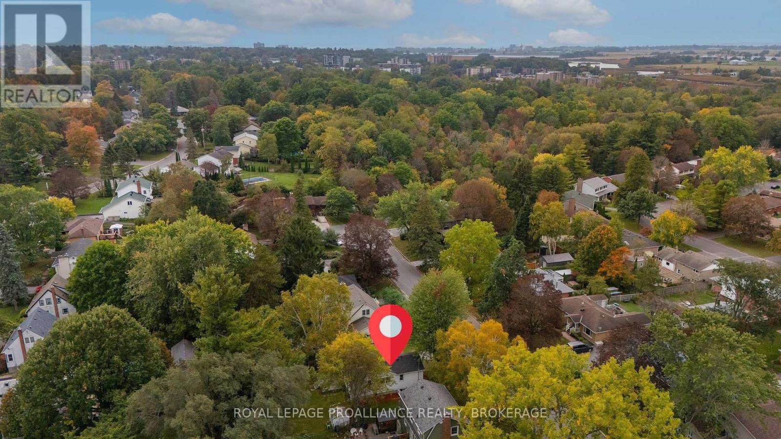 151 HAWTHORNE AVENUE - Image 35