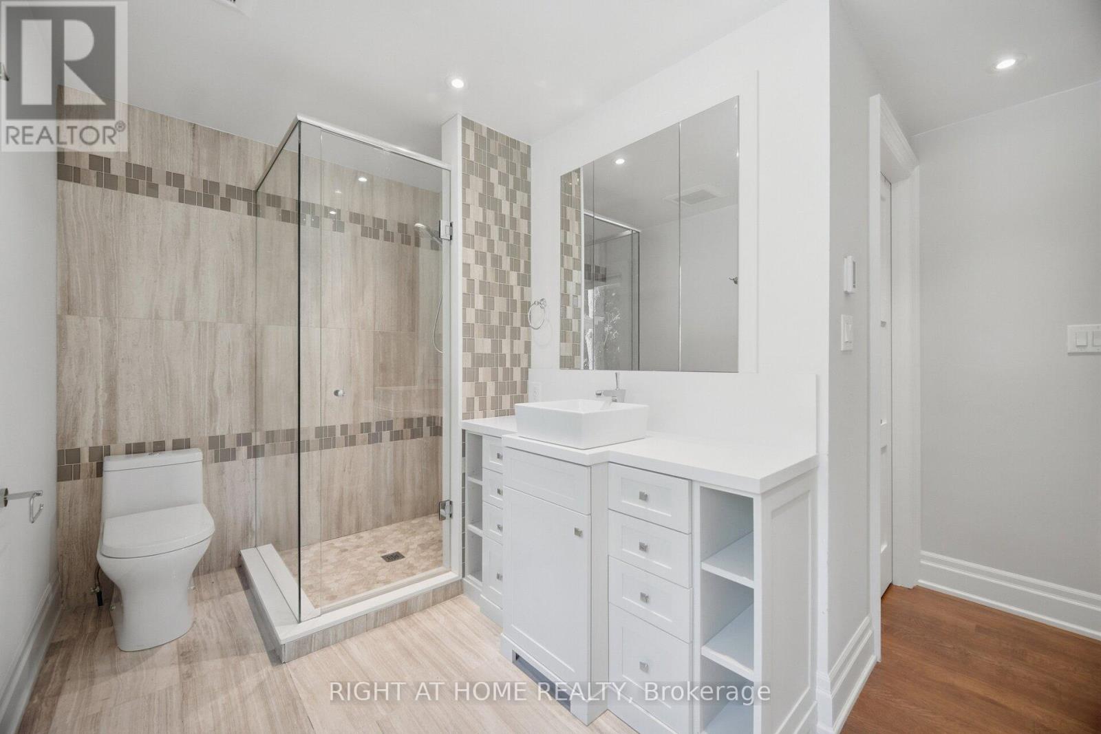 1037 LAKESHORE ROAD W - Image 34
