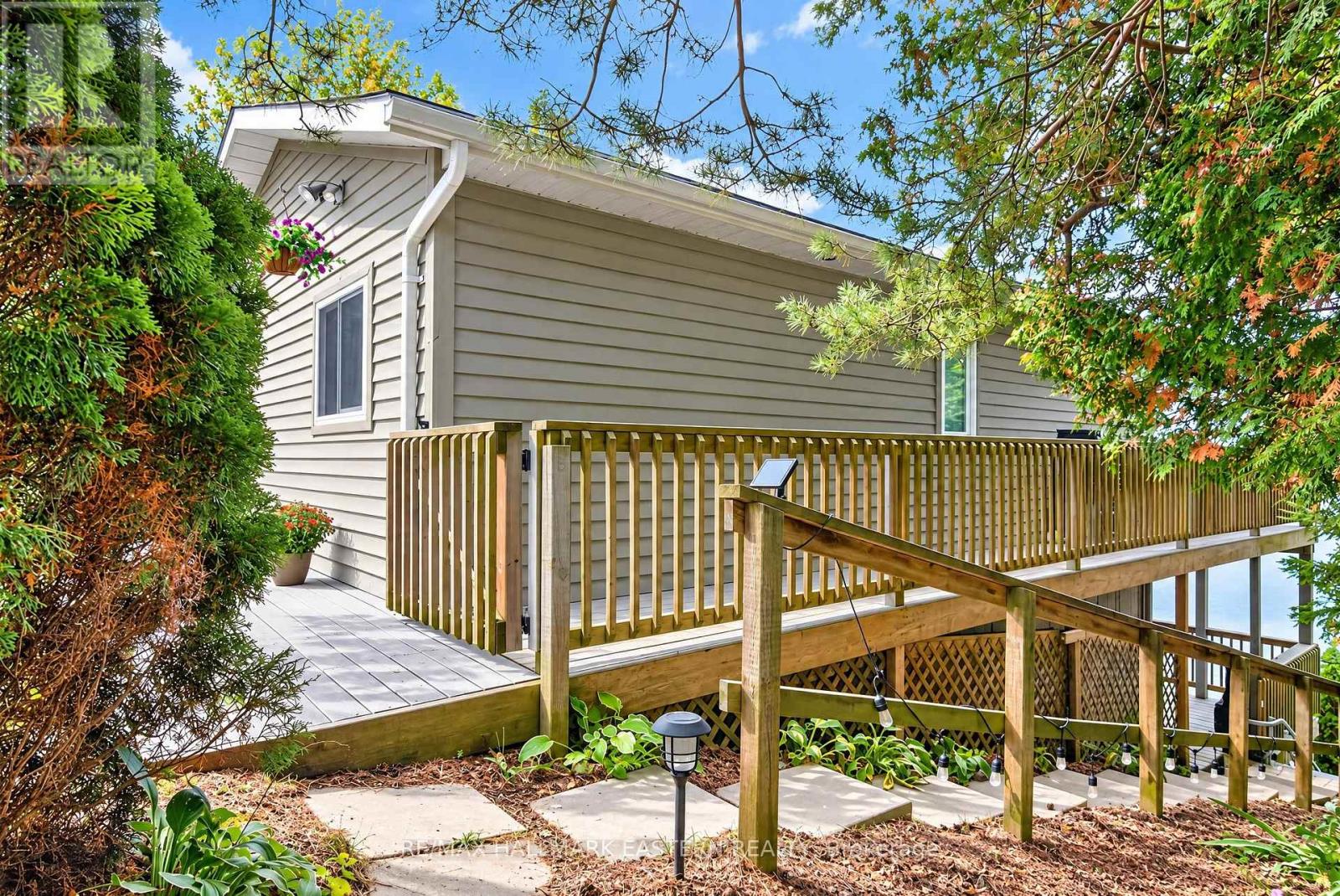 380- 5427 Young Street, Hamilton Township, ON photo 17