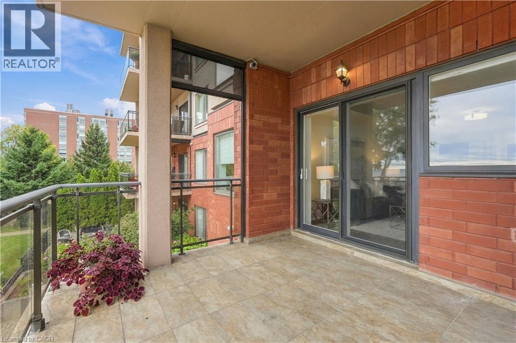 #203 5340 LAKESHORE Road - 23