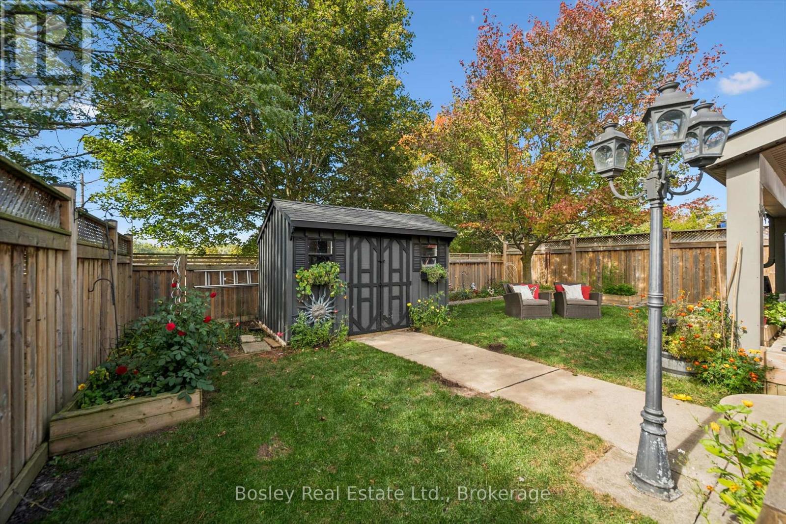 26 GLENGARRY ROAD - 35