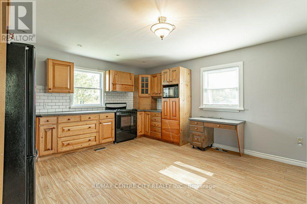 4526 WONDERLAND ROAD S - 13