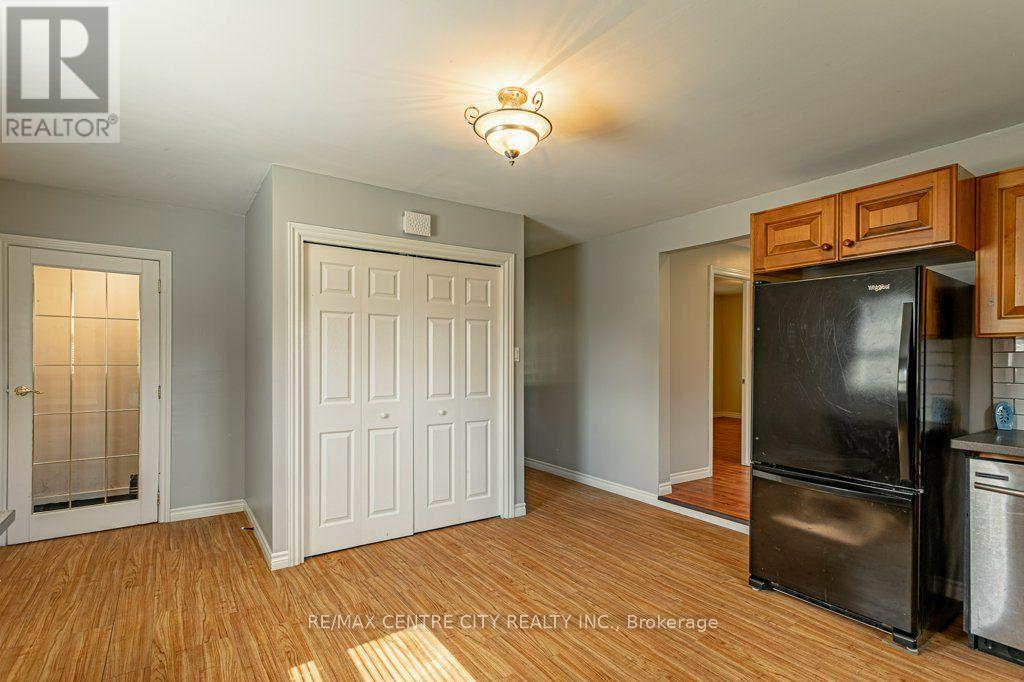4526 WONDERLAND ROAD S - 16