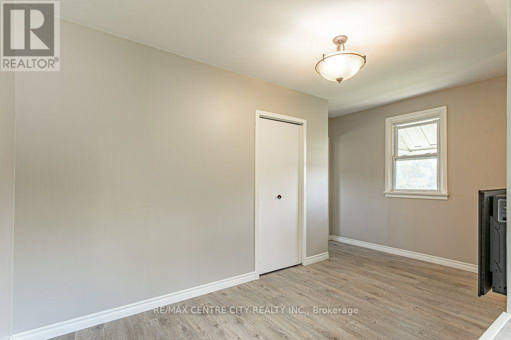 4526 WONDERLAND ROAD S - 19