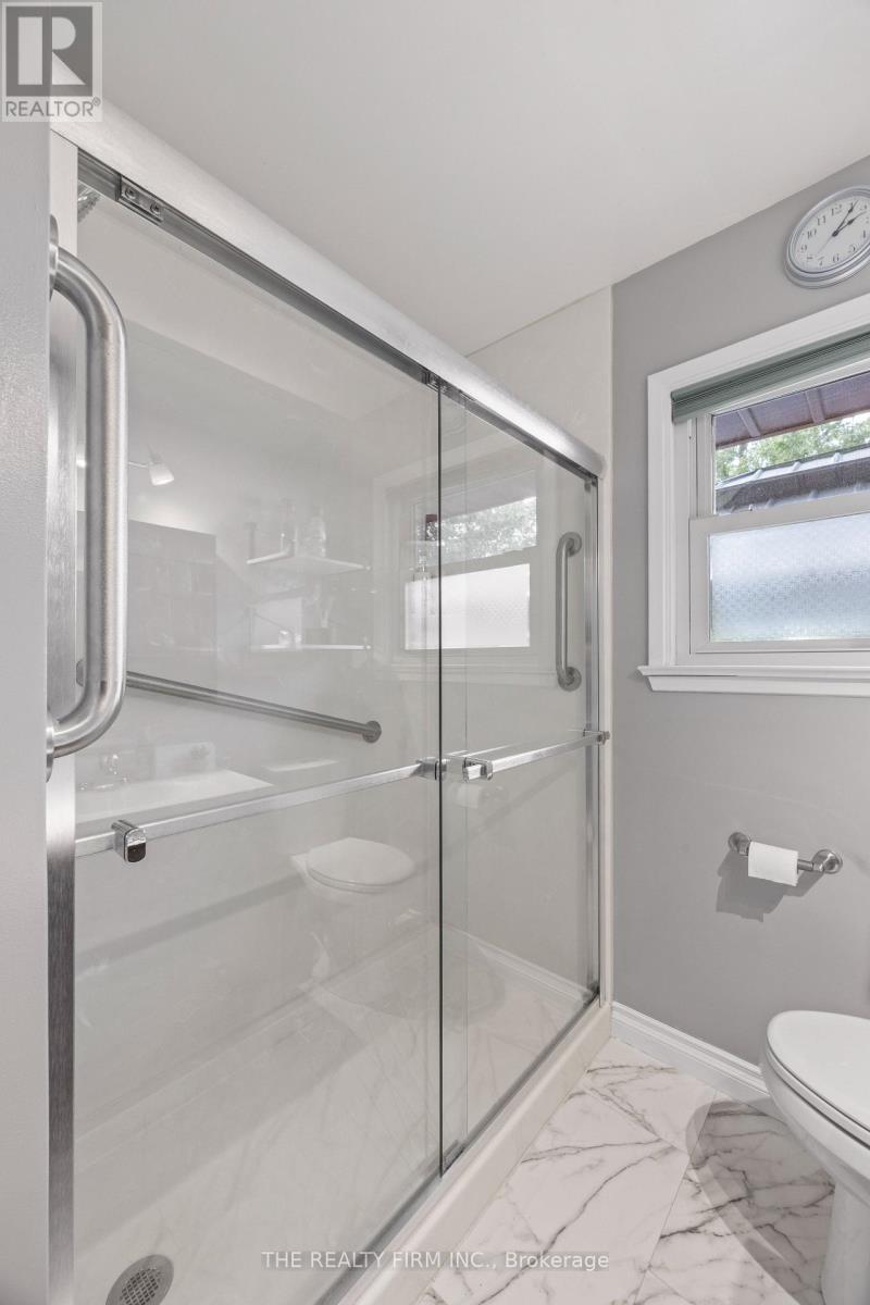 223 MICHAELMAS STREET - 25