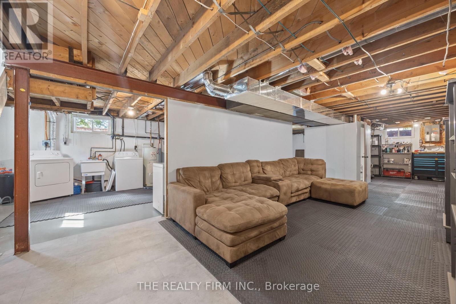 223 MICHAELMAS STREET - 26