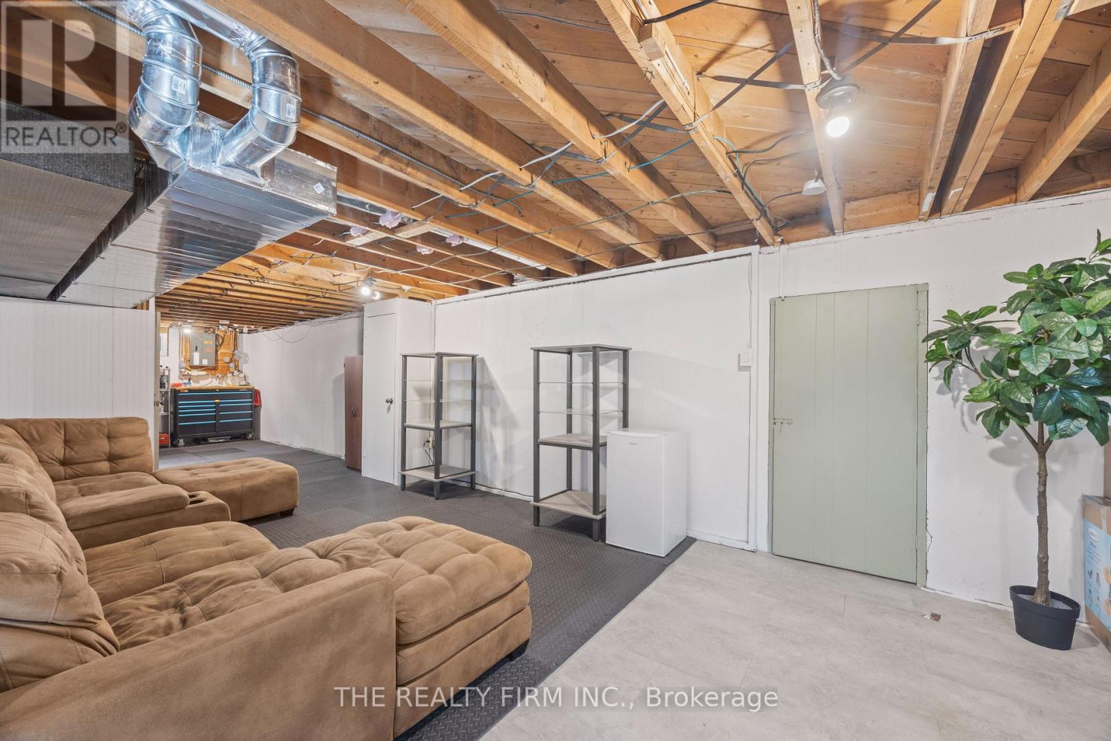 223 MICHAELMAS STREET - Image 27