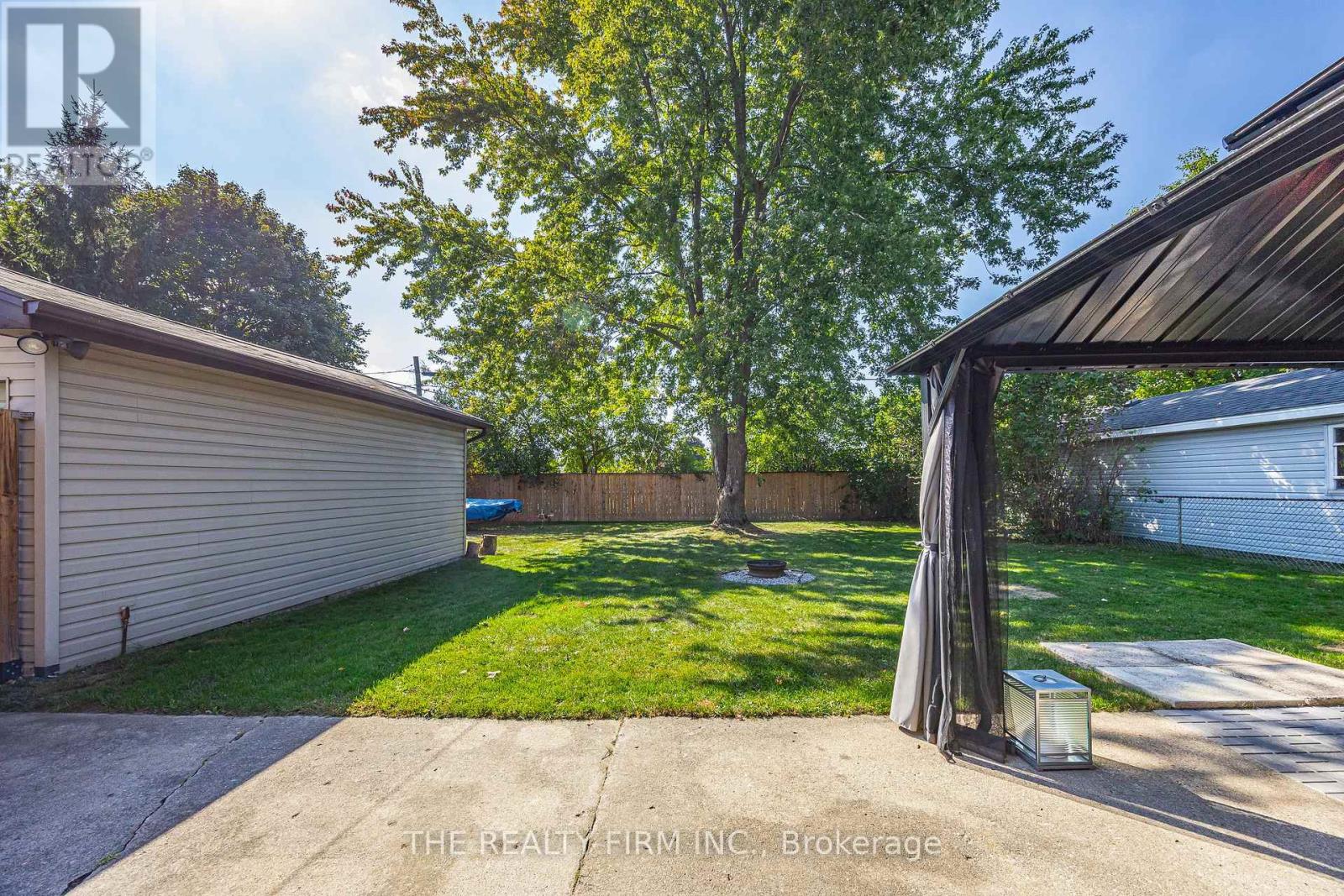 223 MICHAELMAS STREET - 34