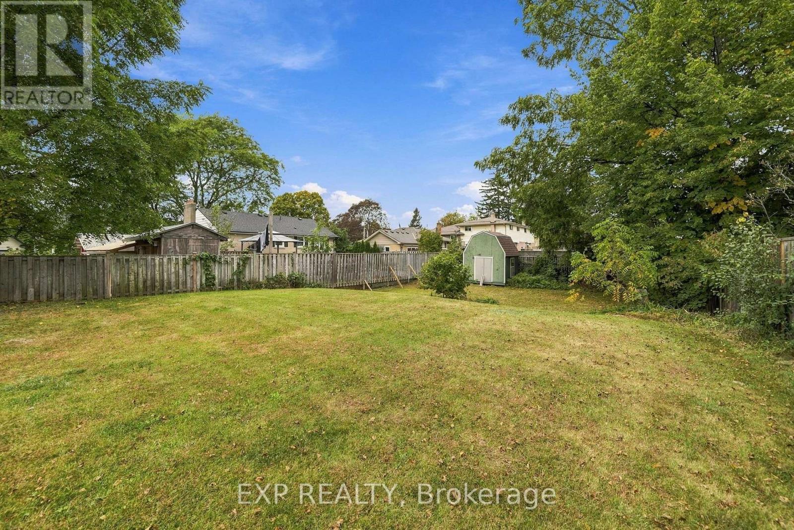 312 WALNUT STREET W - Image 40