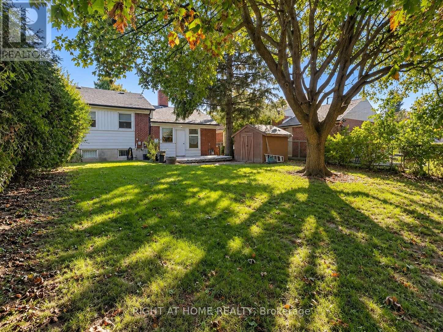 223 ELLENDALE DRIVE - 10