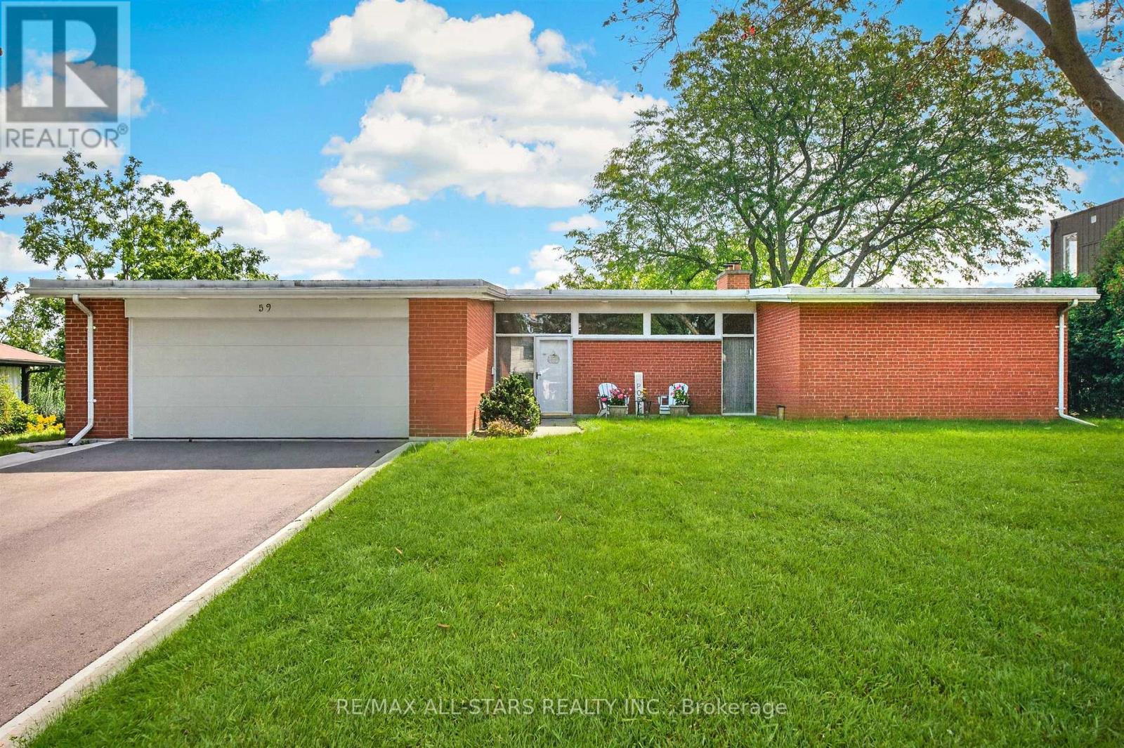 59 HILL CRESCENT - 6