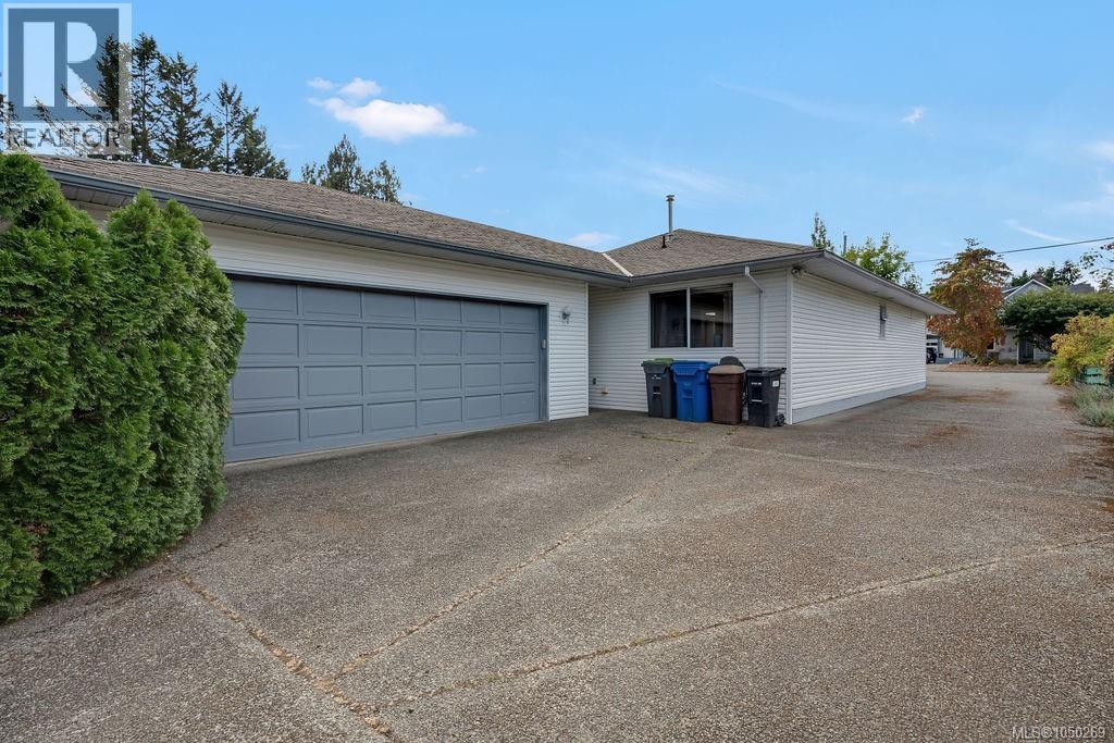 950 McDonald St - Image 57