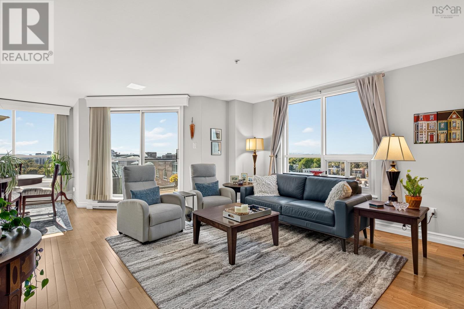#712 2677 Gladstone Street - Image 12