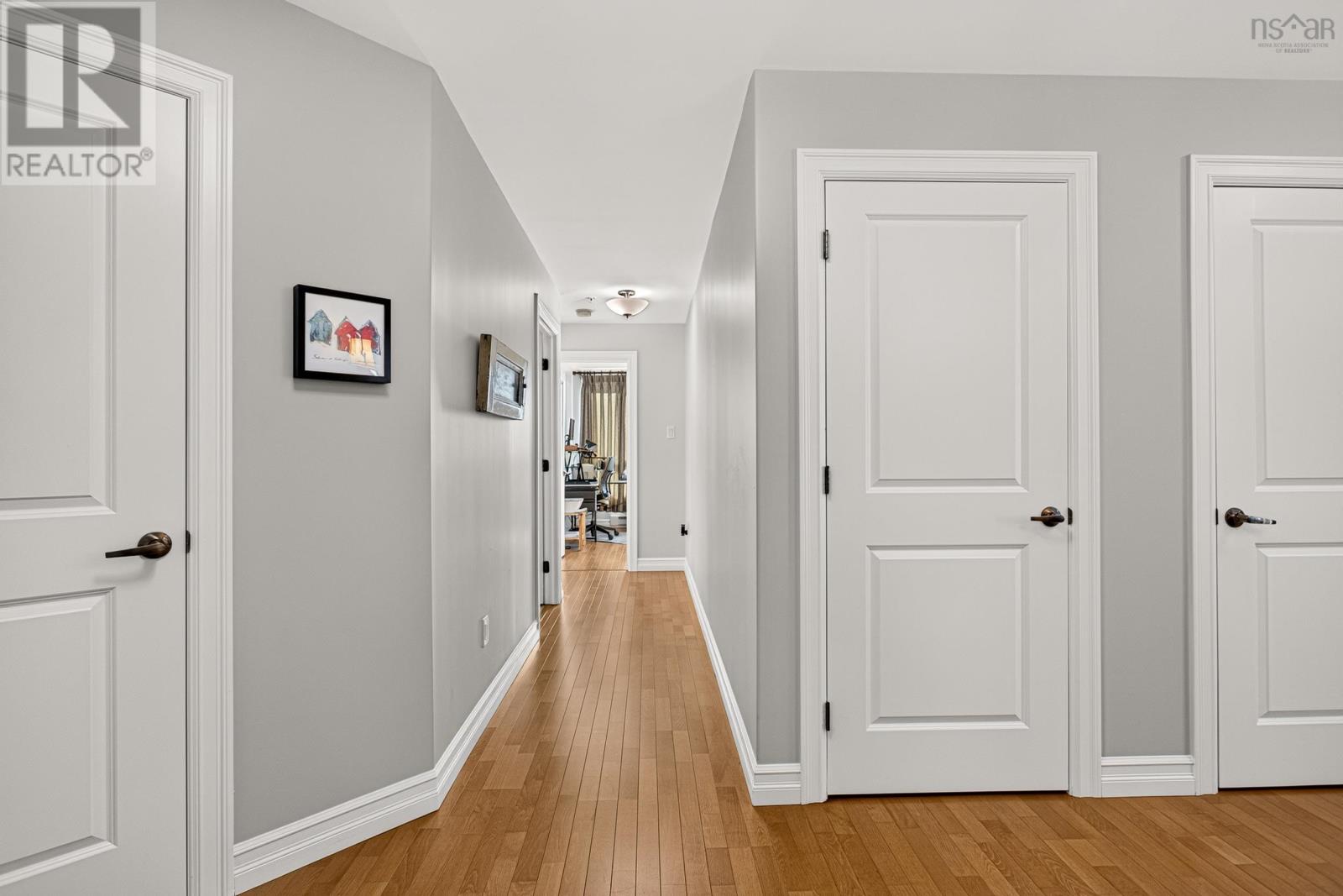 #712 2677 Gladstone Street - Image 19