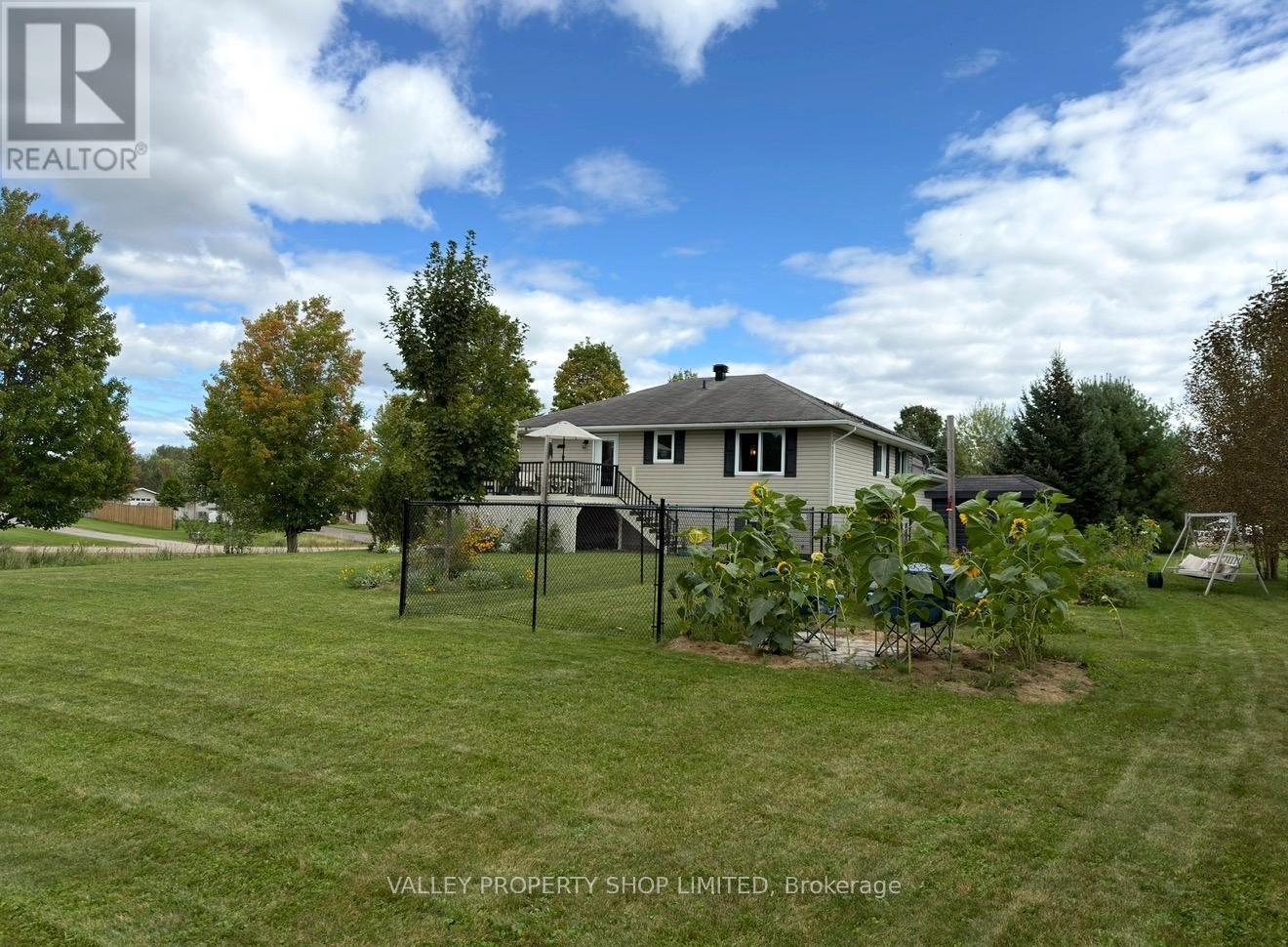 10 Kirk Court — photo 25