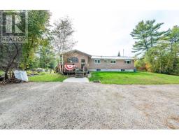 36148 Highway 17 Highway, Laurentian Hills, ON K0J1P0 Photo 32