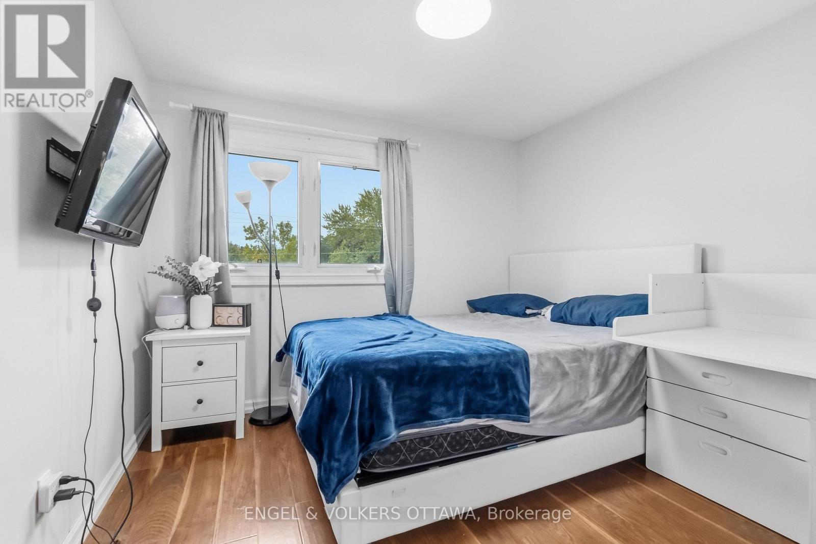 #18 2 BERTONA STREET - Image 28