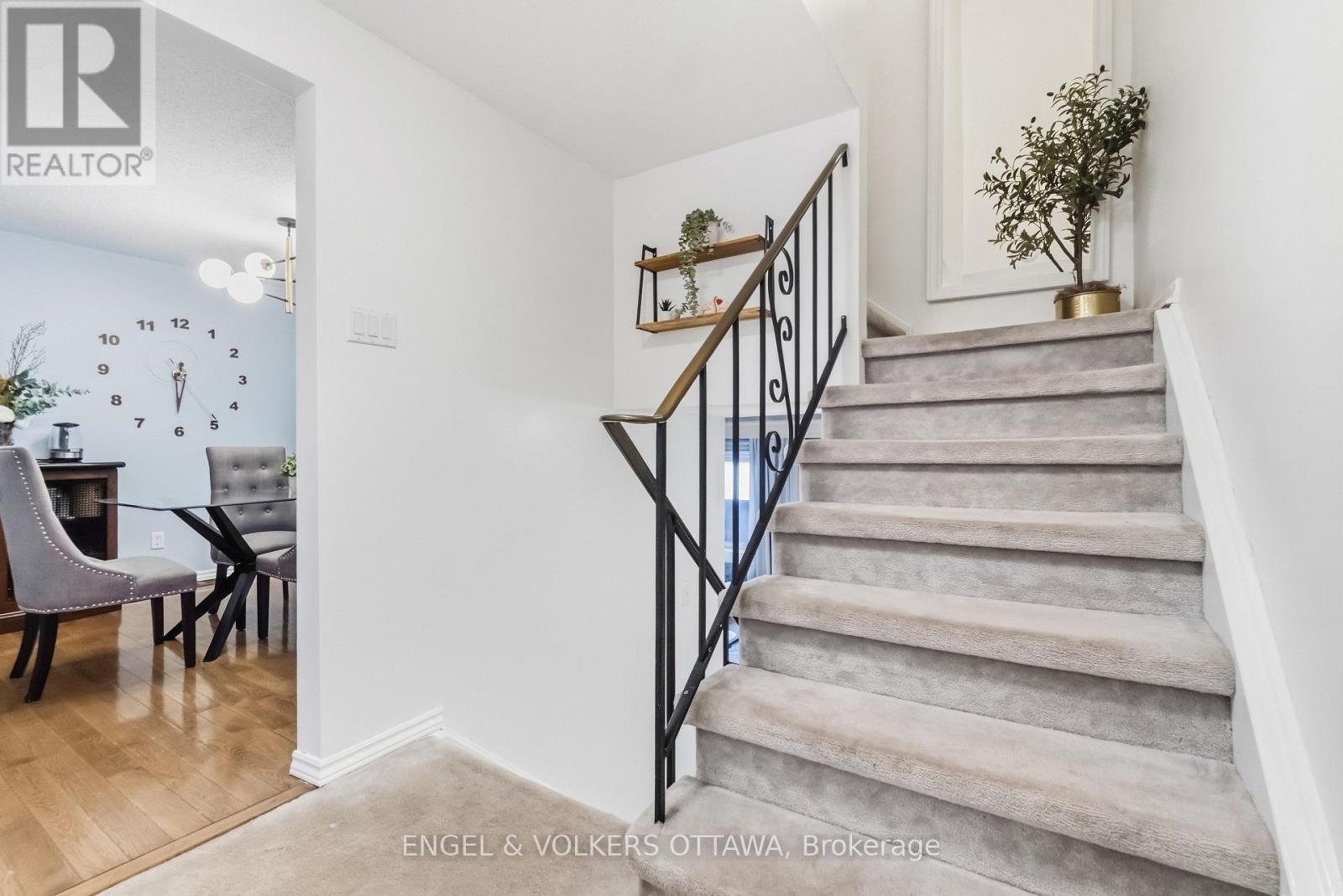 #18 2 BERTONA STREET - 4