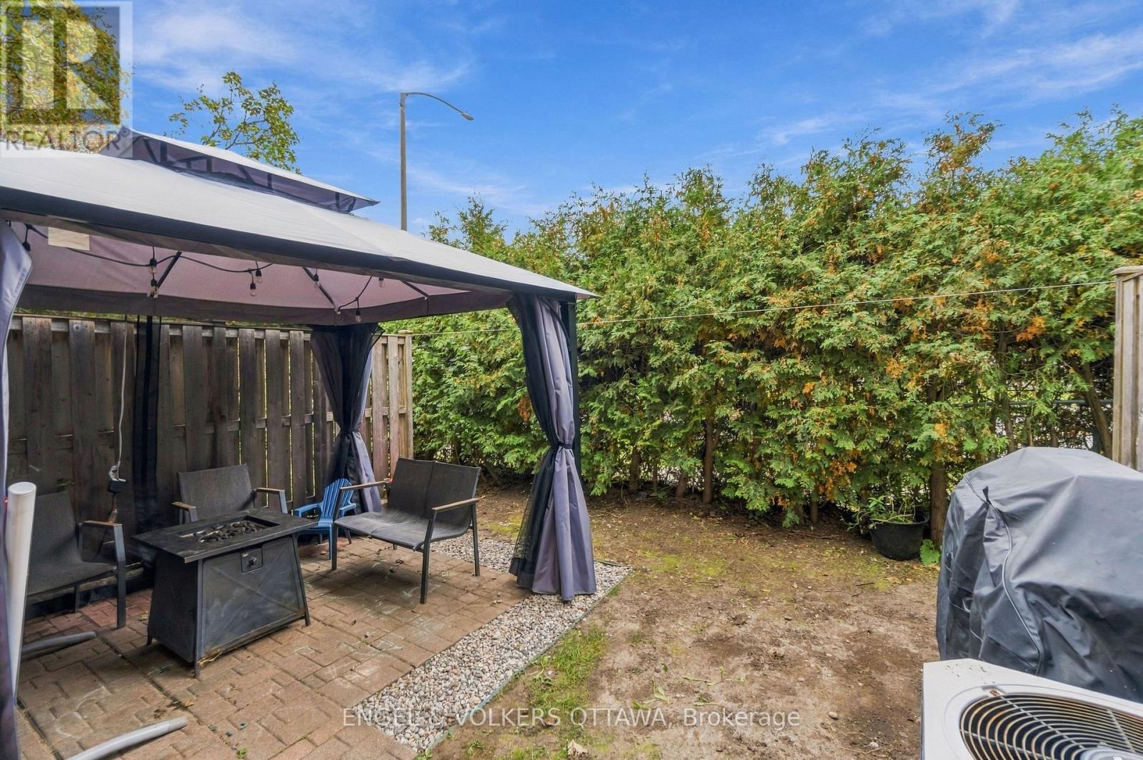 #18 2 BERTONA STREET - Image 42