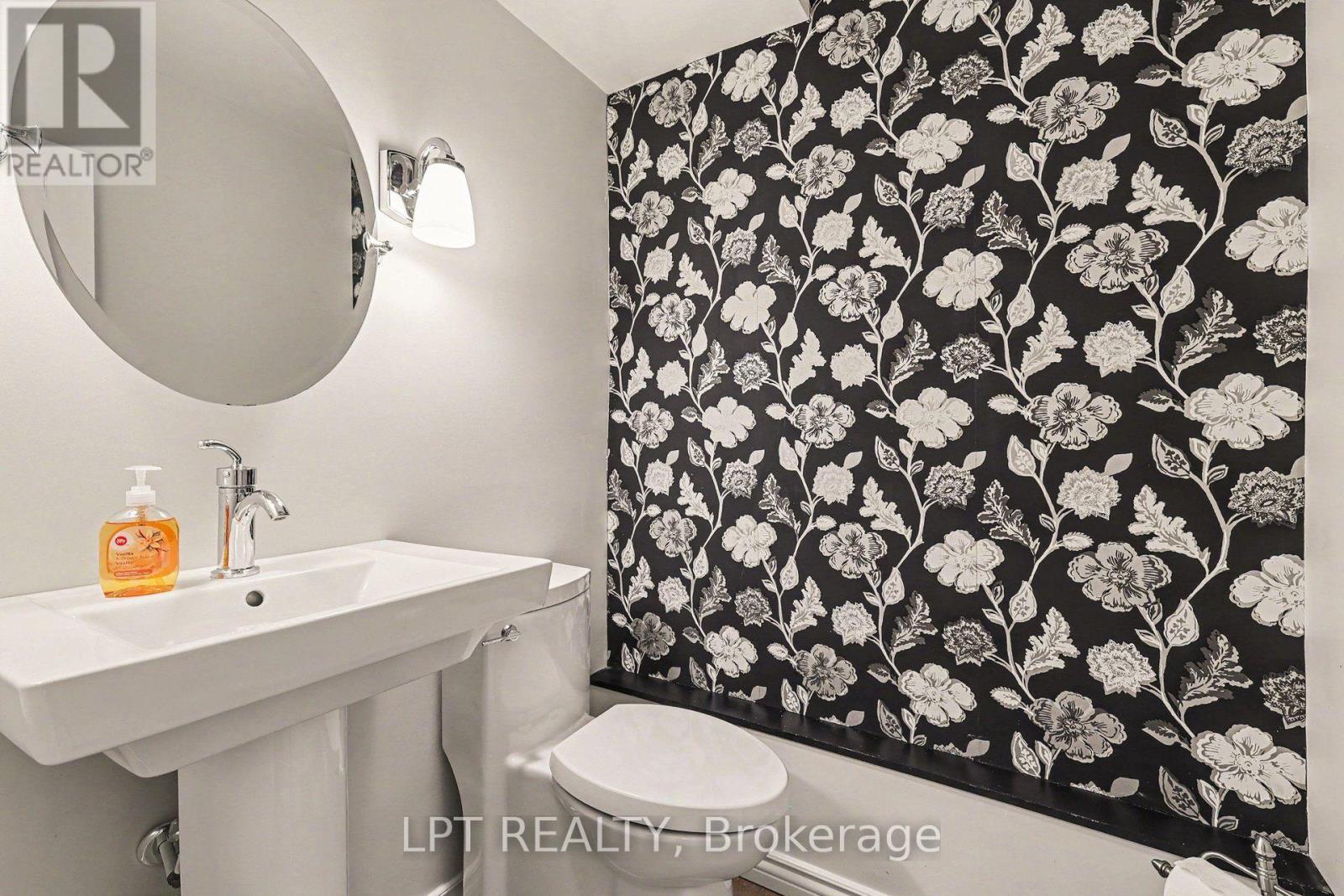 #53 110 HAVELOCK STREET - Image 24