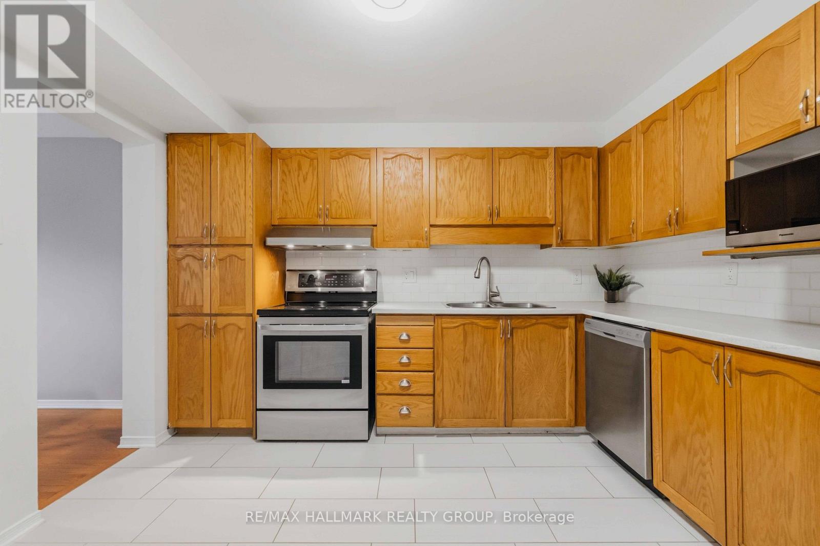 6 MARAVISTA DRIVE - 12