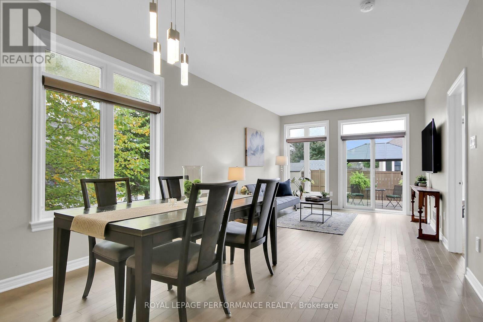 522 SILVERBELL CRESCENT - 14