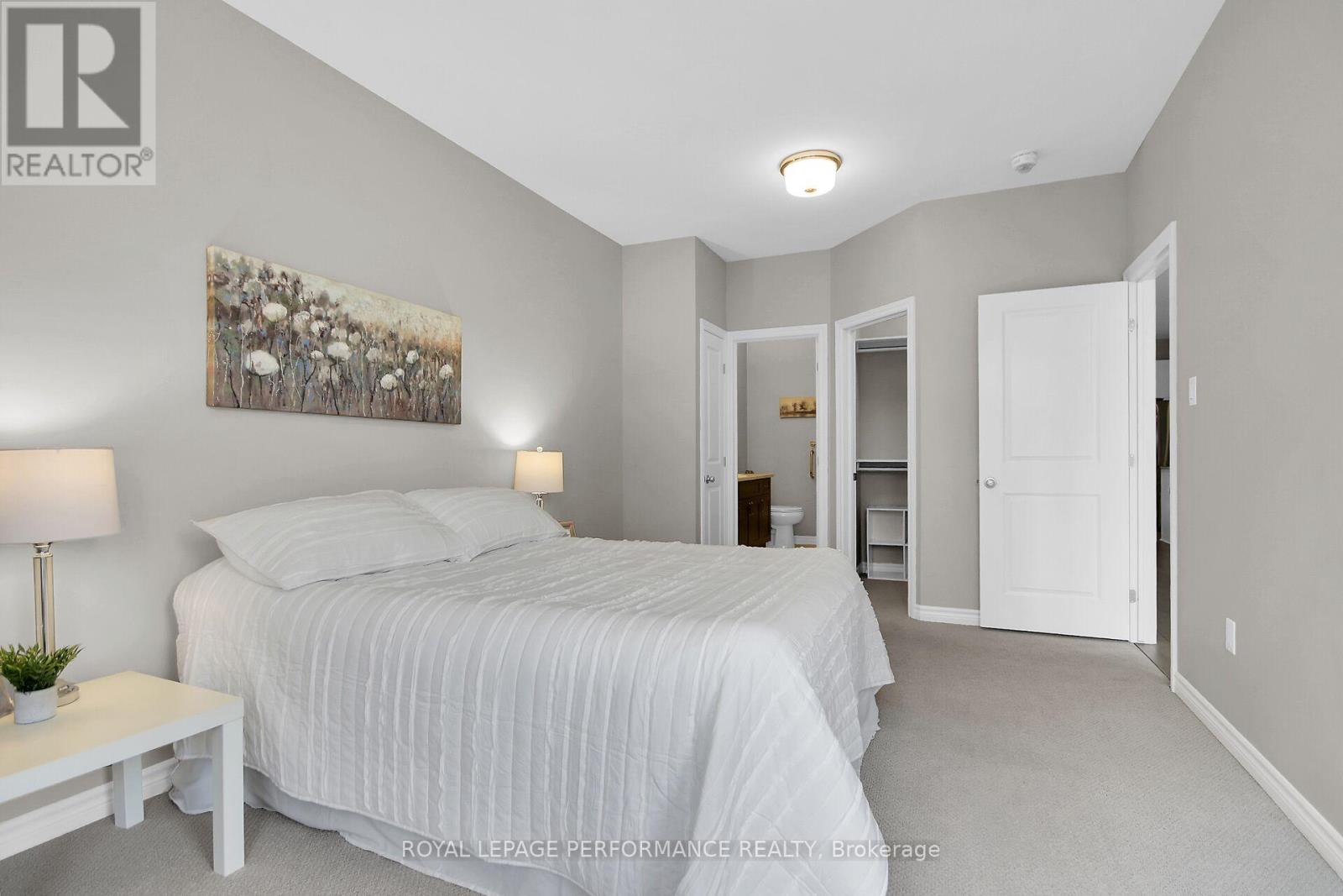 522 Silverbell Crescent